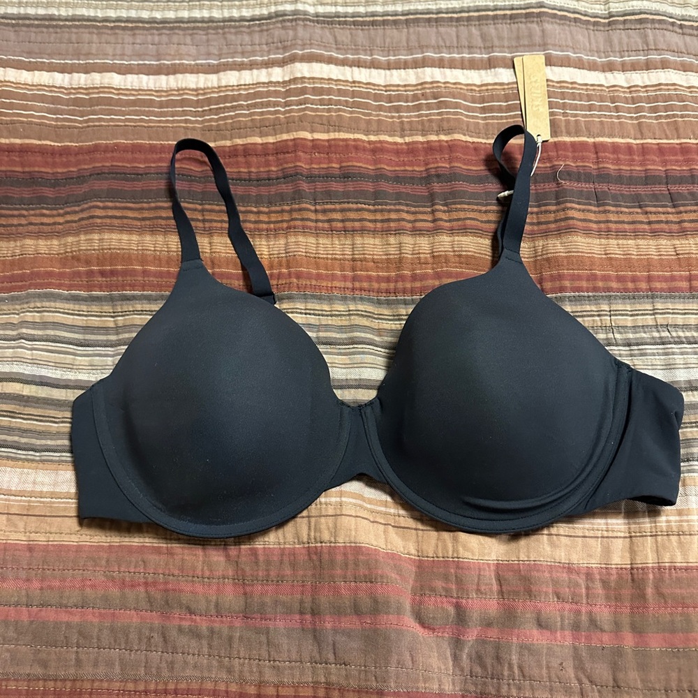 SKIMS Fits Everybody t-shirt Demi Bra